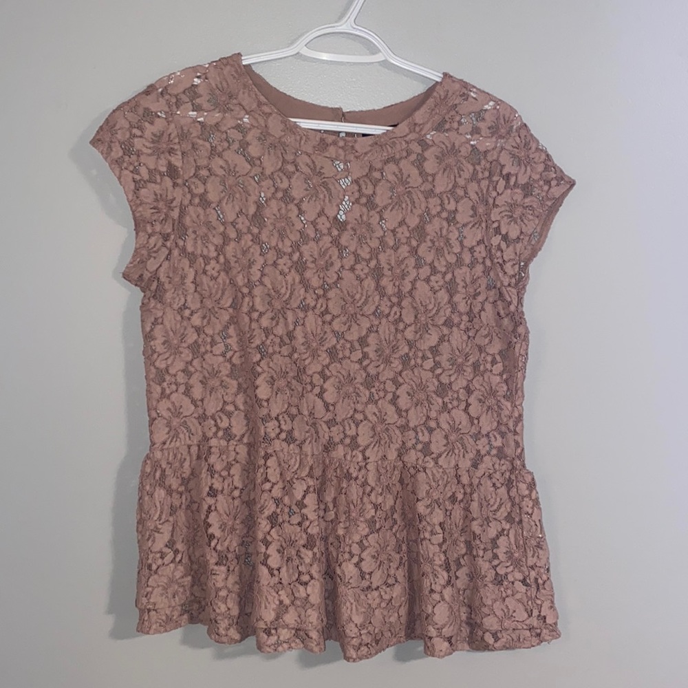 Pink lace peplum top!